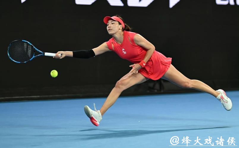 首盘抢七失利,遗憾无缘澳网八强!但如今的王欣瑜,确实有点不一样…… 首盘抢七失利,遗憾无缘澳网八强!但如今的王欣瑜,确实有点不一样……