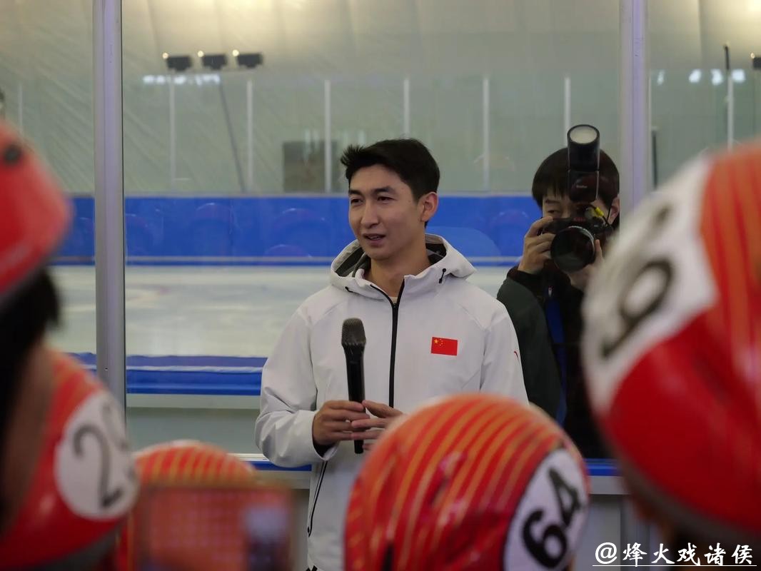 拒绝娱乐圈诱惑,武大靖宣布竞聘国际滑联新岗位,年薪待遇首次揭秘 拒绝娱乐圈诱惑,武大靖宣布竞聘国际滑联新岗位,年薪待遇首次揭秘