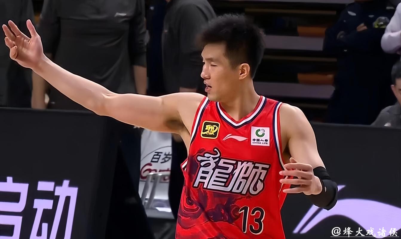 郭艾伦9分4失误背后，杜锋的战术本上，只写着一行字